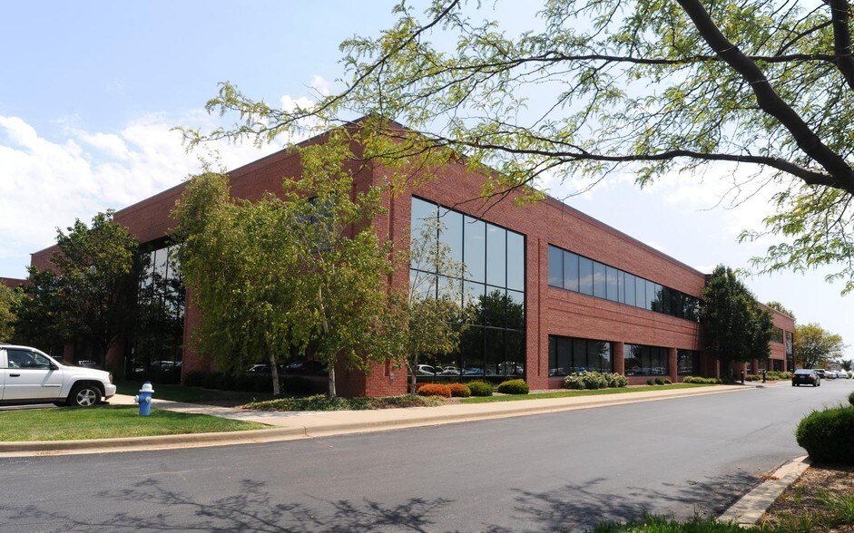 More Photos Of 3200 Robbins Rd, Springfield Office For Sale