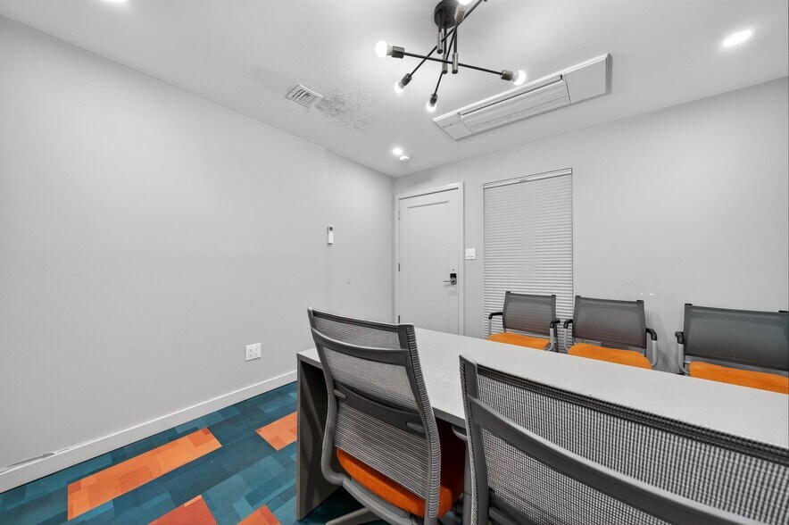 More Photos Of 11 Abrams Rd, Central Valley Office For Sale