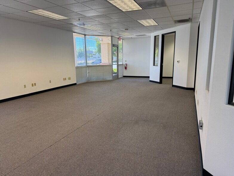 More Photos Of 9370 W Stockton Blvd, Elk Grove Office For Lease