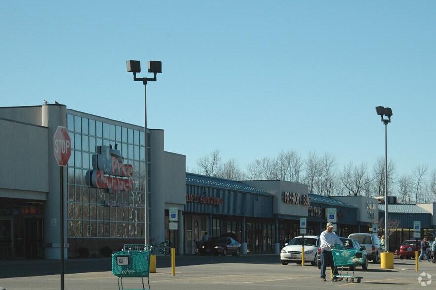 More Photos Of 981 Ford Street Ext, Ogdensburg Unknown For Lease