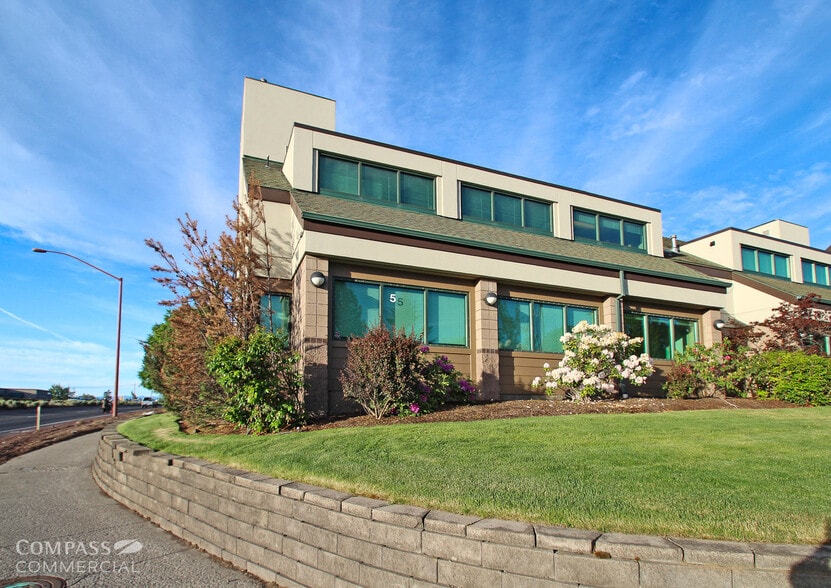 More Photos Of 5 NW Hawthorne Ave, Bend Office For Lease