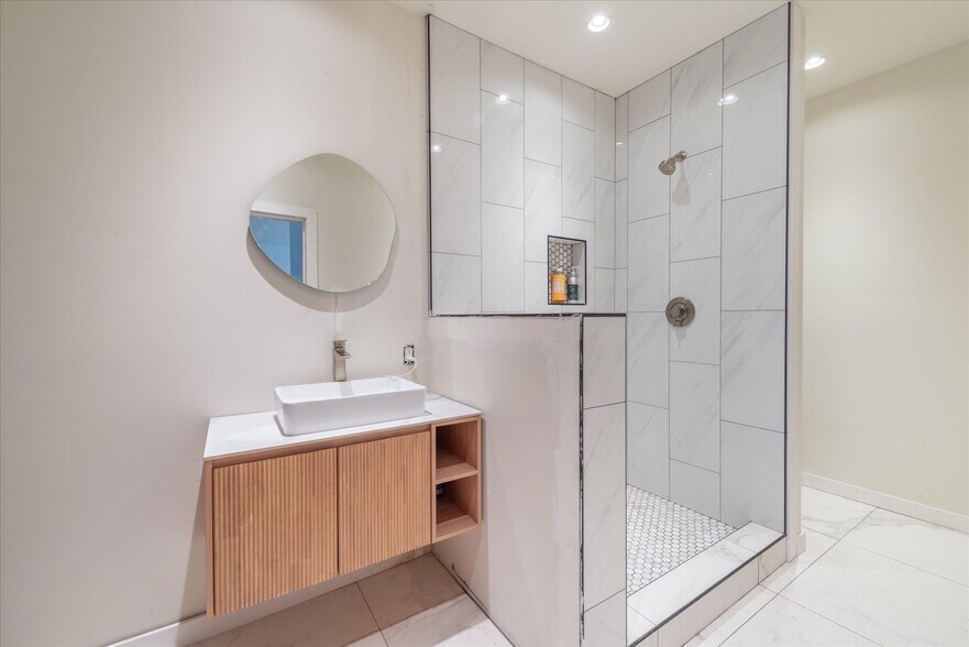 More Photos Of 804 Fiberboard Rd rd, Sierraville Sports And Entertainment For Sale
