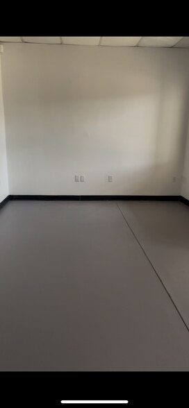 More Photos Of 937 S Alameda St, Los Angeles Warehouse For Lease