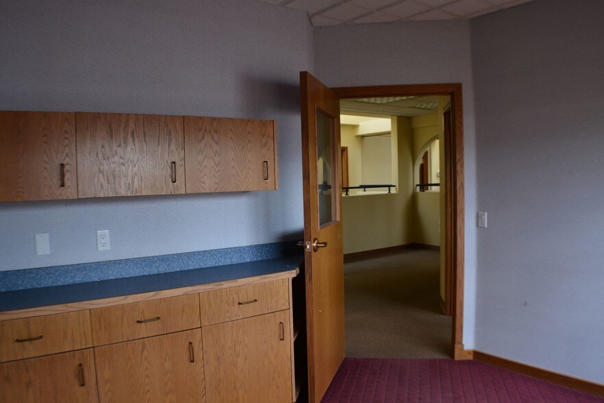 More Photos Of 1205 S Main St, Kalispell Office For Sale