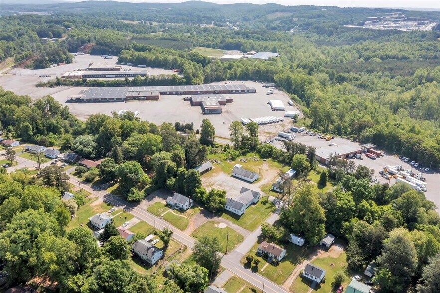 More Photos Of 1687 Stultz Rd, Martinsville Specialty For Sale