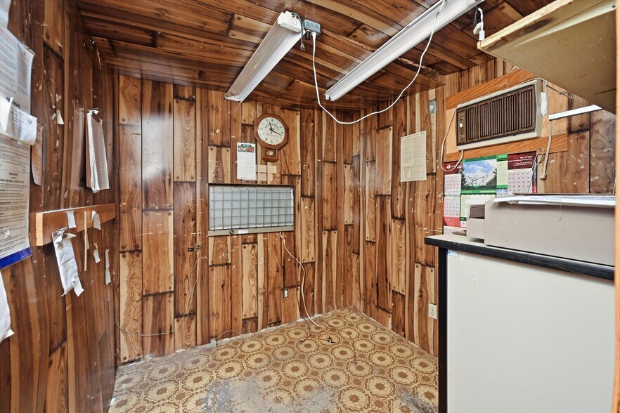 More Photos Of 3794 CA-20, Nice General Retail For Sale