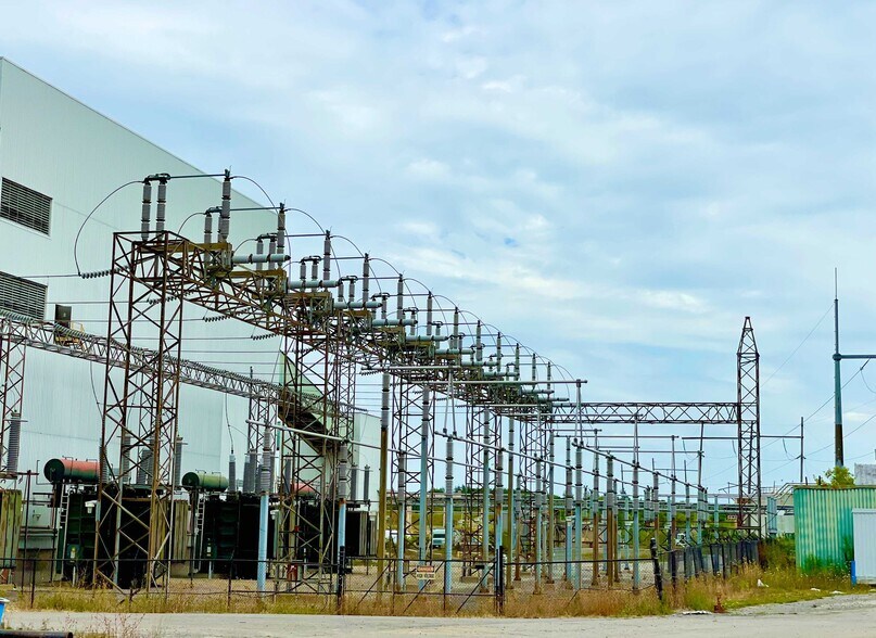 More Photos Of 3363 Davis Rd, Thorold Manufacturing For Lease