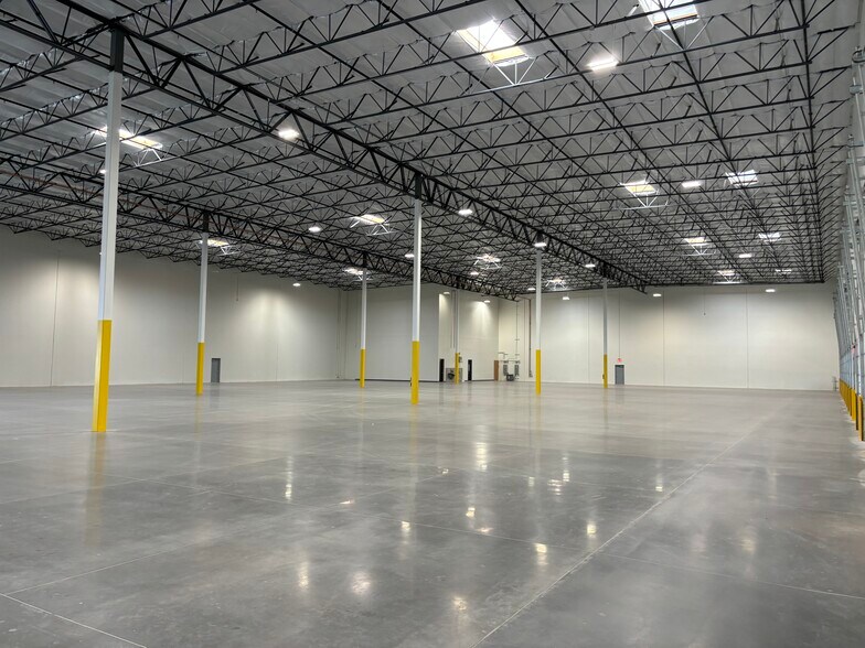 More Photos Of 500 E Pinnacle Peak Rd, Phoenix Unknown For Lease