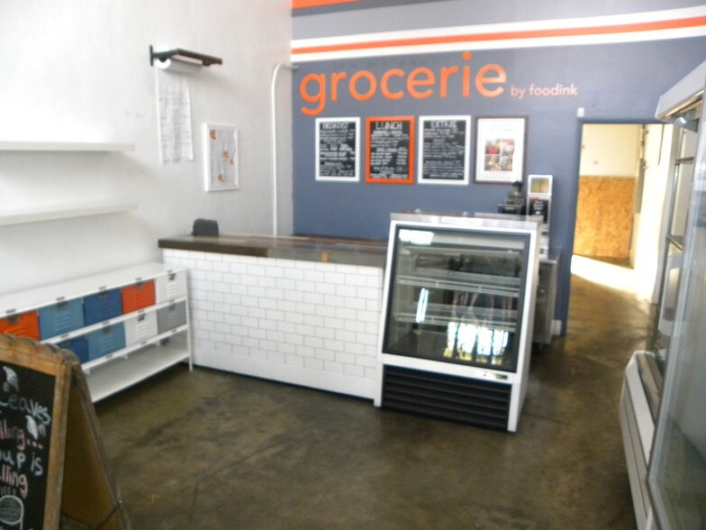 More Photos Of 1101-1119 S La Brea Ave, Los Angeles Freestanding For Lease