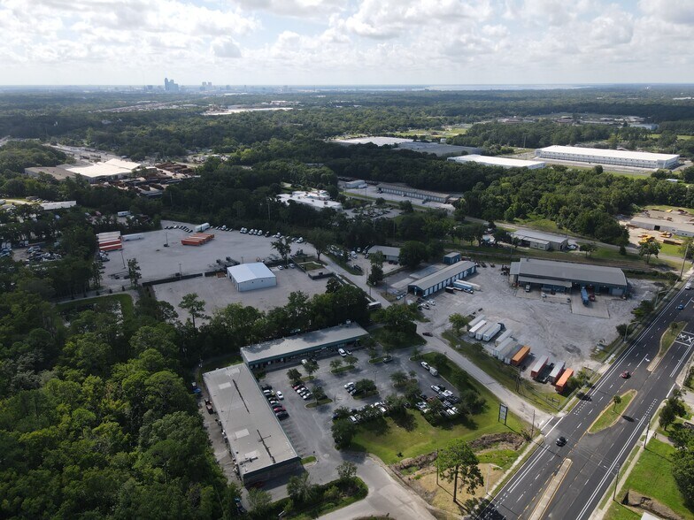 More Photos Of 3535 Rio Grande Ave, Jacksonville Warehouse For Lease