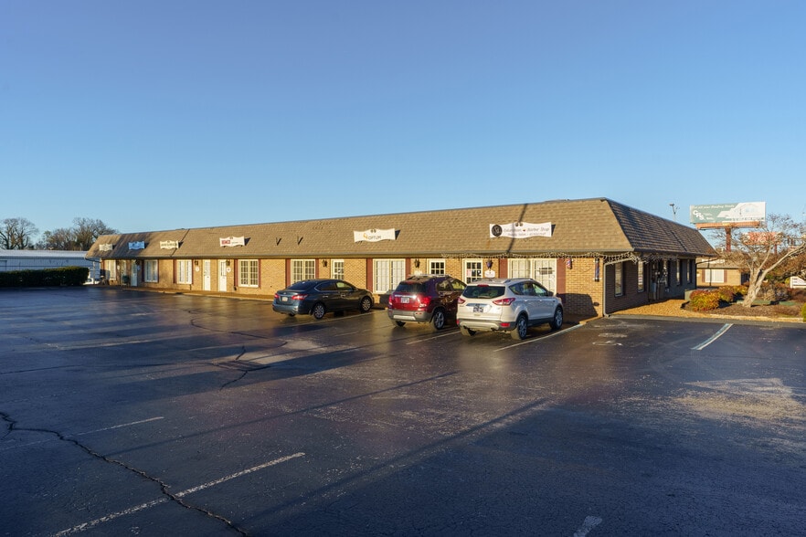 More Photos Of 5803-5805 Lee Hwy, Chattanooga Medical For Sale