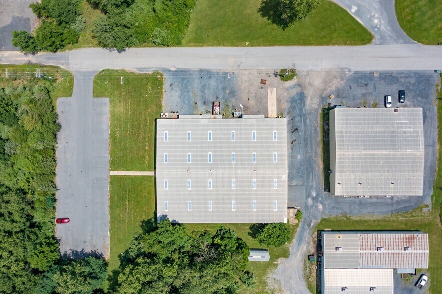 More Photos Of 463 Industry Rd, Waynesboro Warehouse For Lease