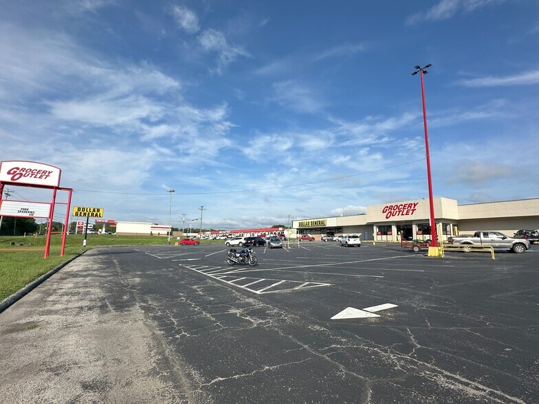 More Photos Of 6923 Middle Valley Rd, Hixson Freestanding For Sale