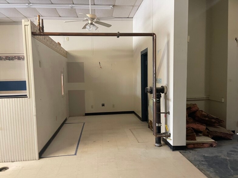 More Photos Of 4250-4332 Sunset Blvd, Steubenville Unknown For Lease