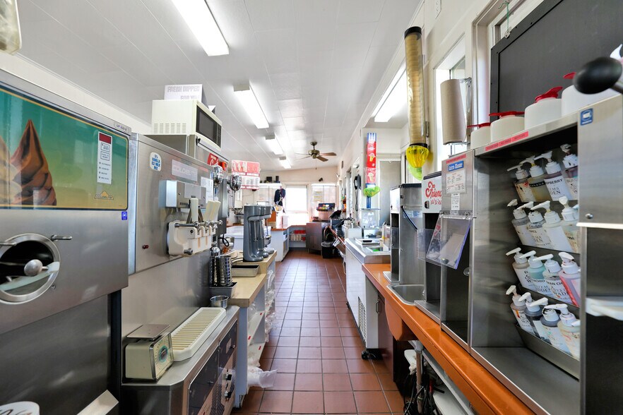 More Photos Of 232 Main St, Van Buren Restaurant For Sale