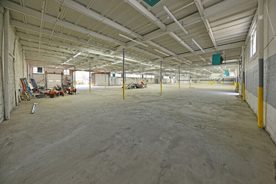 More Photos Of 210 S Newman St, Hackensack Manufacturing For Lease