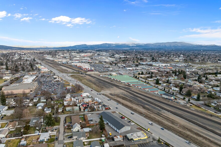 More Photos Of 8615 E Trent Ave, Spokane Valley Auto Repair For Sale