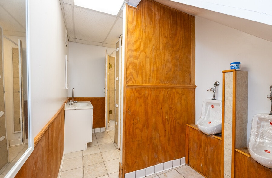 More Photos Of 3429 Prospect St, Indianapolis Religious Facility For Sale
