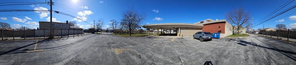 More Photos Of 8700 S King Dr, Chicago Bank For Sale
