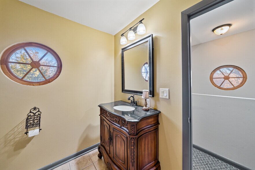 More Photos Of 1008 Oakwood Ave NW, Huntsville Medical For Lease