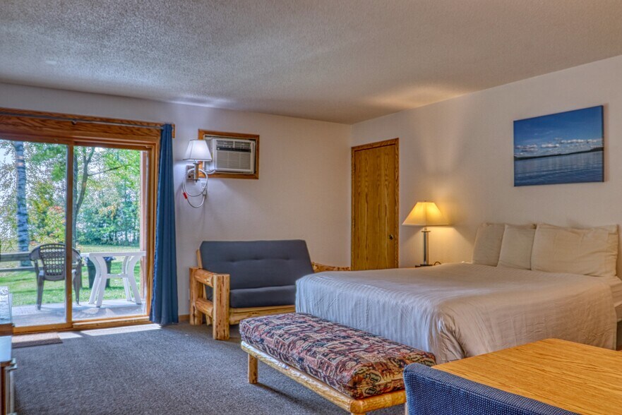 More Photos Of 8534 N Deerfoot Rd, Hayward Hotel For Sale