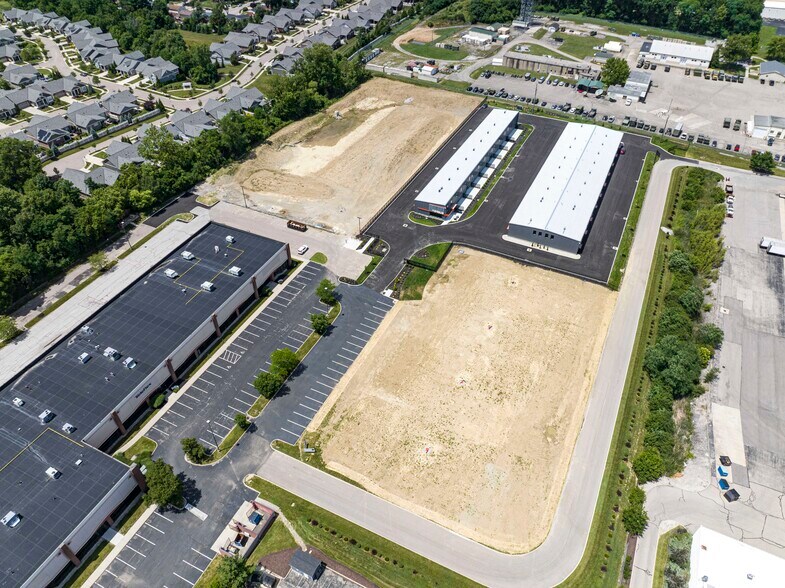 More Photos Of 4310 Glendale Milford Rd, Blue Ash Self Storage For Sale