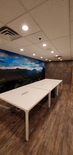 More Photos Of 95 James Way, Southampton Light Distribution For Sale