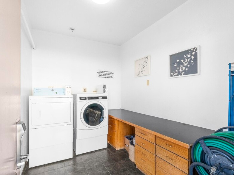 More Photos Of 1349 Idaho St, Elko Hotel For Sale