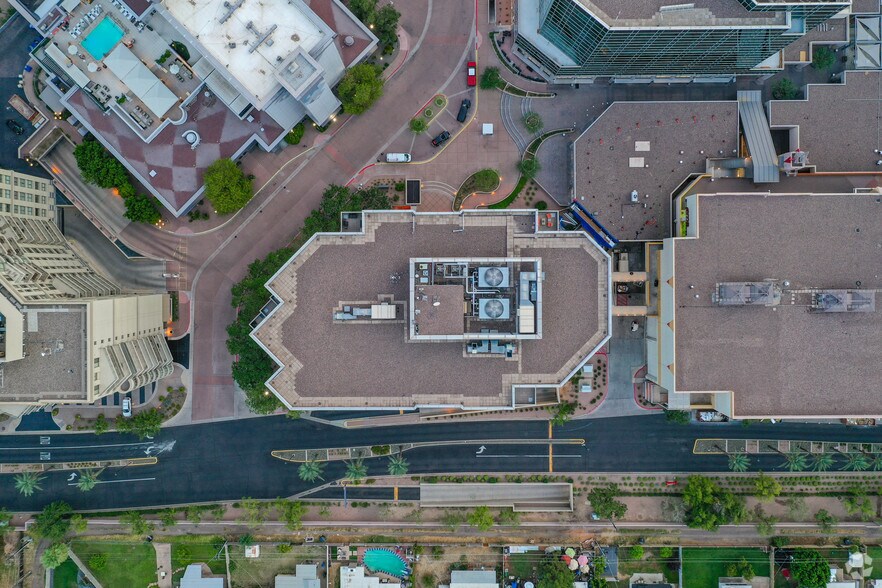 More Photos Of 2415 E Camelback Rd, Phoenix Coworking Space