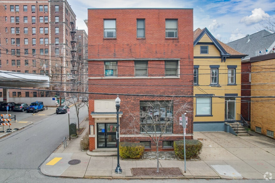 More Photos Of 201 S Craig St, Pittsburgh Office Residential For Lease