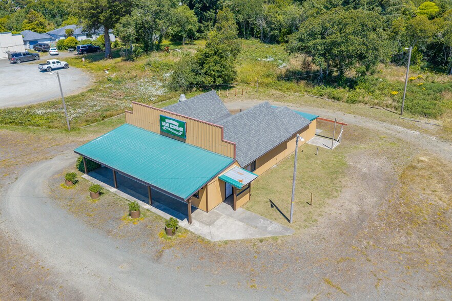 Primary Photo Of 1455 Oregon ave, Bandon General Retail For Sale
