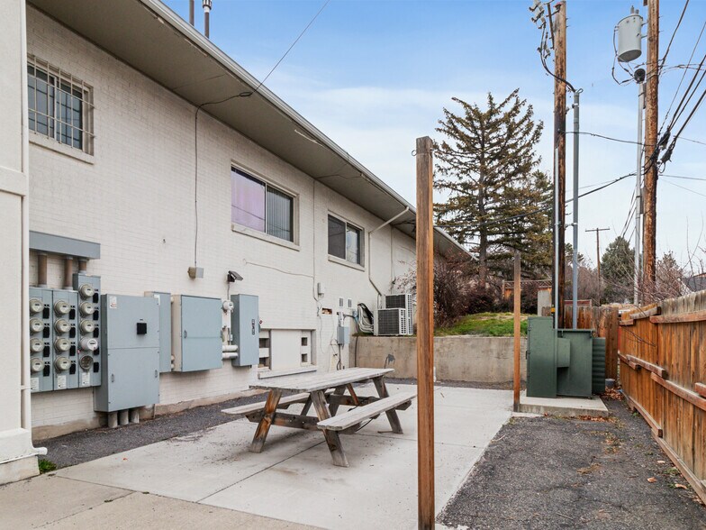 More Photos Of 1174 E Graystone Way, Salt Lake City Office For Sale