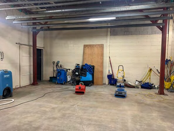 More Photos Of 2084 Speers Rd, Oakville Warehouse For Sale