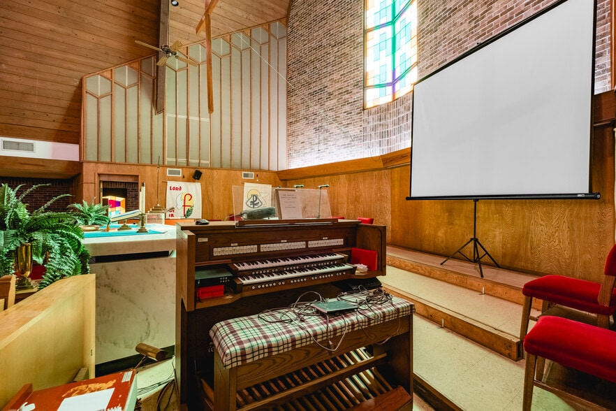 More Photos Of 4601 Western Hills Ave, Little Rock Religious Facility For Sale