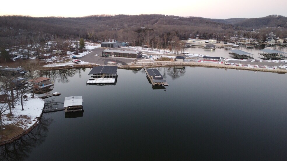 More Photos Of 27 Lighthouse Marina Rd, Sunrise Beach General Retail For Sale