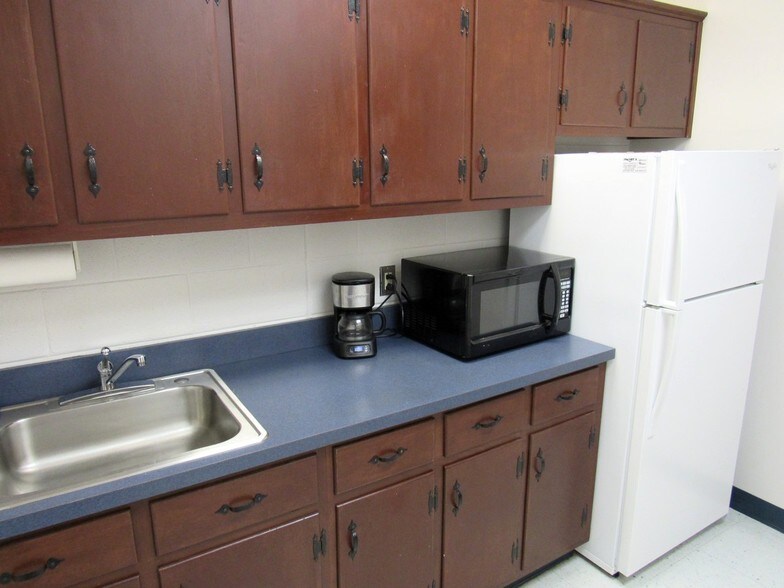 More Photos Of 2525 Hougton Ave, South Boston Manufacturing For Lease