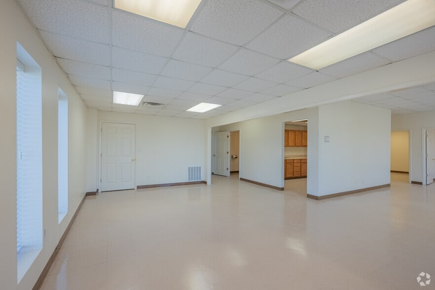 More Photos Of 3401 E State Highway 158, Midland Warehouse For Lease