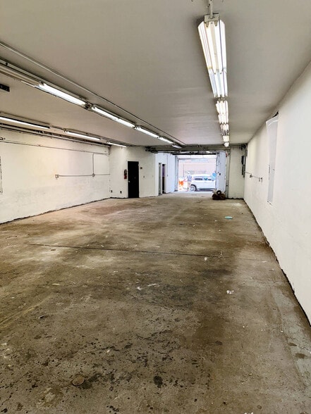 More Photos Of 446 W 54th St, New York Storefront Retail Office For Lease