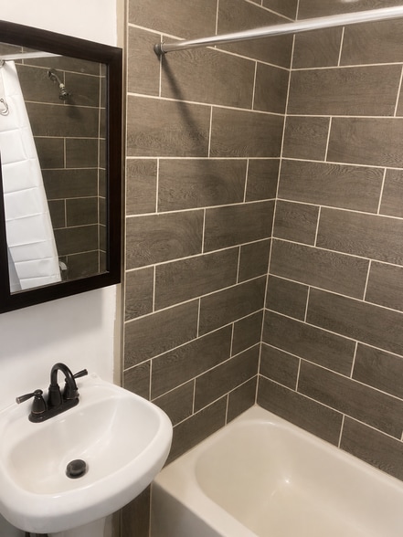 More Photos Of 7001-7005 S Main St, Los Angeles Apartments For Sale