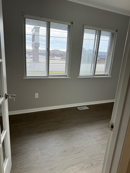 More Photos Of 2151 Miamisburg-Centerville Rd, Dayton Loft Creative Space For Sale