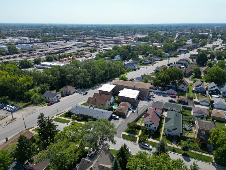 More Photos Of 12510 Vincennes Rd, Blue Island Apartments For Sale