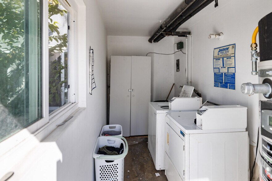 More Photos Of 1033 Valencia St, Costa Mesa Apartments For Sale