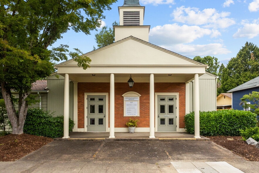 More Photos Of 537 7th Ave SW, Albany Religious Facility For Sale