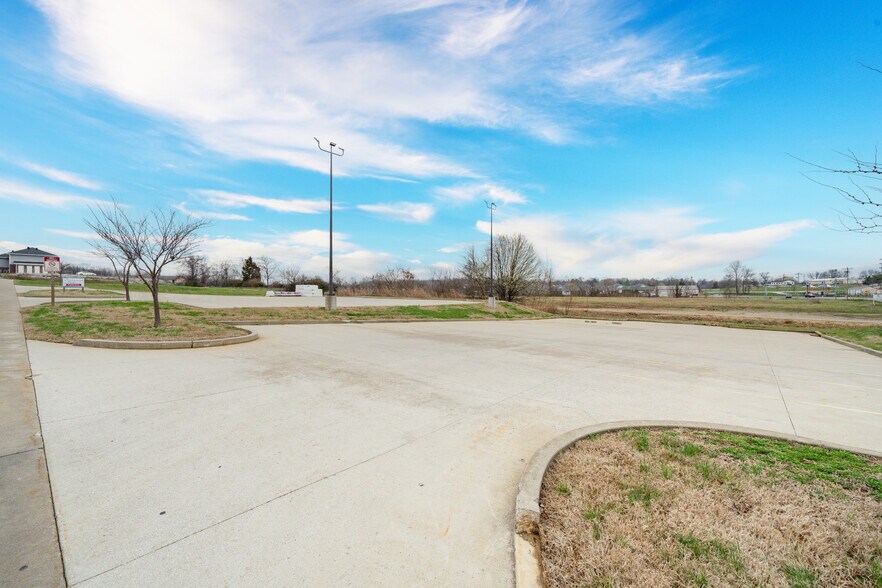 More Photos Of 3110 Fairview Dr, Owensboro Healthcare For Sale