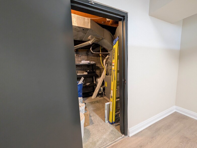 More Photos Of 172-174 Eastchester Ave, St Catharines Medical For Lease