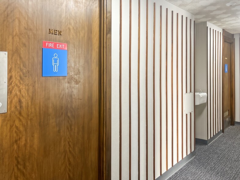 More Photos Of 719 Scott Ave, Wichita Falls Coworking Space