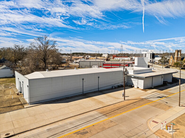 More Photos Of 500 E Main St, Kilgore Office For Lease