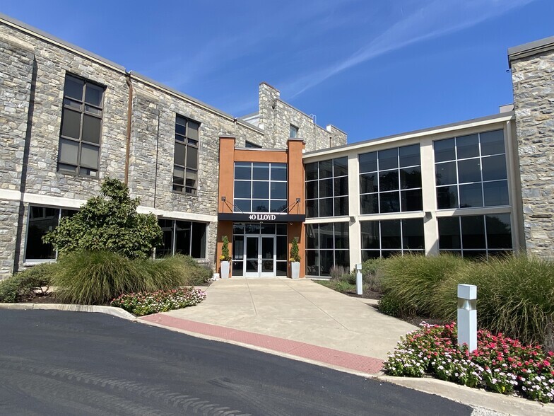 Primary Photo Of 40 Lloyd Ave, Malvern Coworking Space