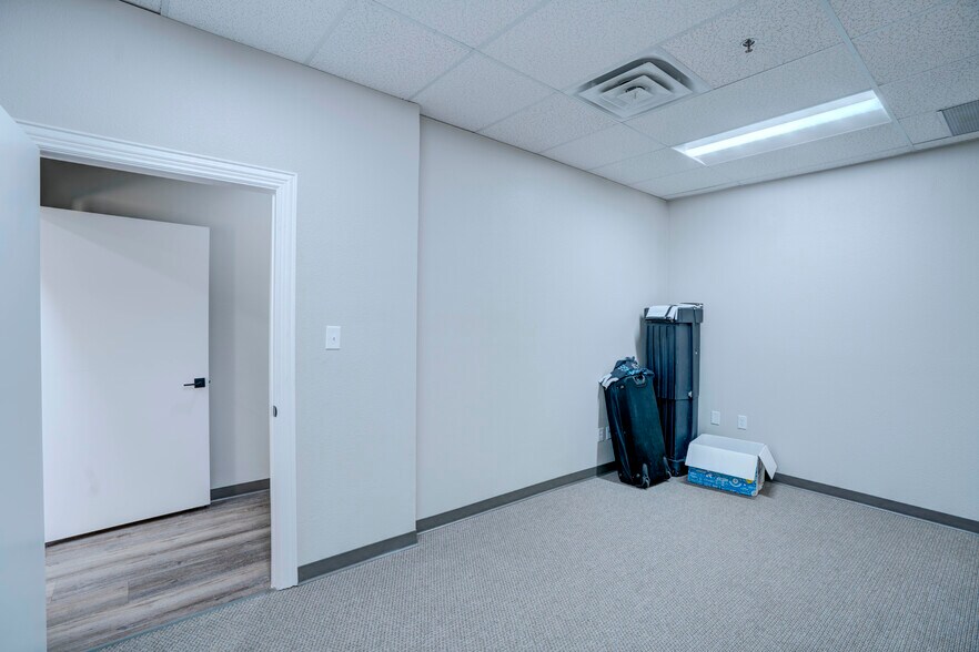 More Photos Of 3492 Long Prairie Rd, Flower Mound Office Residential For Lease