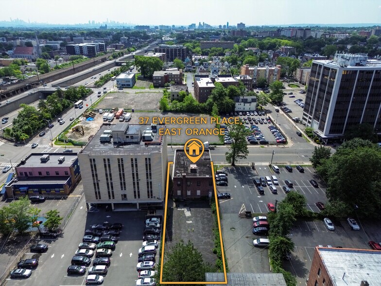 More Photos Of 37 Evergreen Pl, East Orange Specialty For Sale